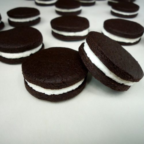 Sandwich Cookies im Oreo Stil - Schoko-Vanille-Doppelkekse ...