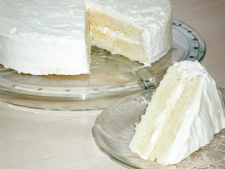 White Cake (beliebte amerikanische Torte an Feiertagen) - amerikanisch ...