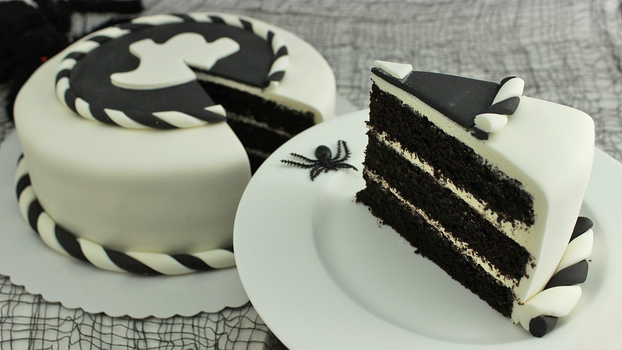 Black Velvet Cake Halloween Kuchen - amerikanisch-kochen.de