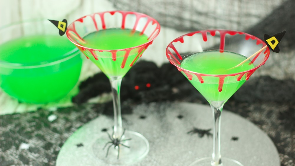 Giftgrüner Hexen-Cocktail | mit &amp; ohne Alkohol möglich | Halloween ...