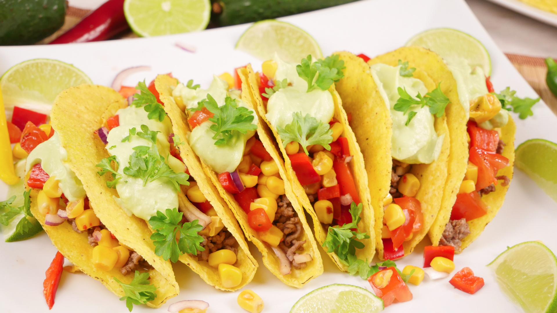 Tacos mit Tex Mex Salat und Avocado / Taco Rezept - amerikanisch-kochen.de